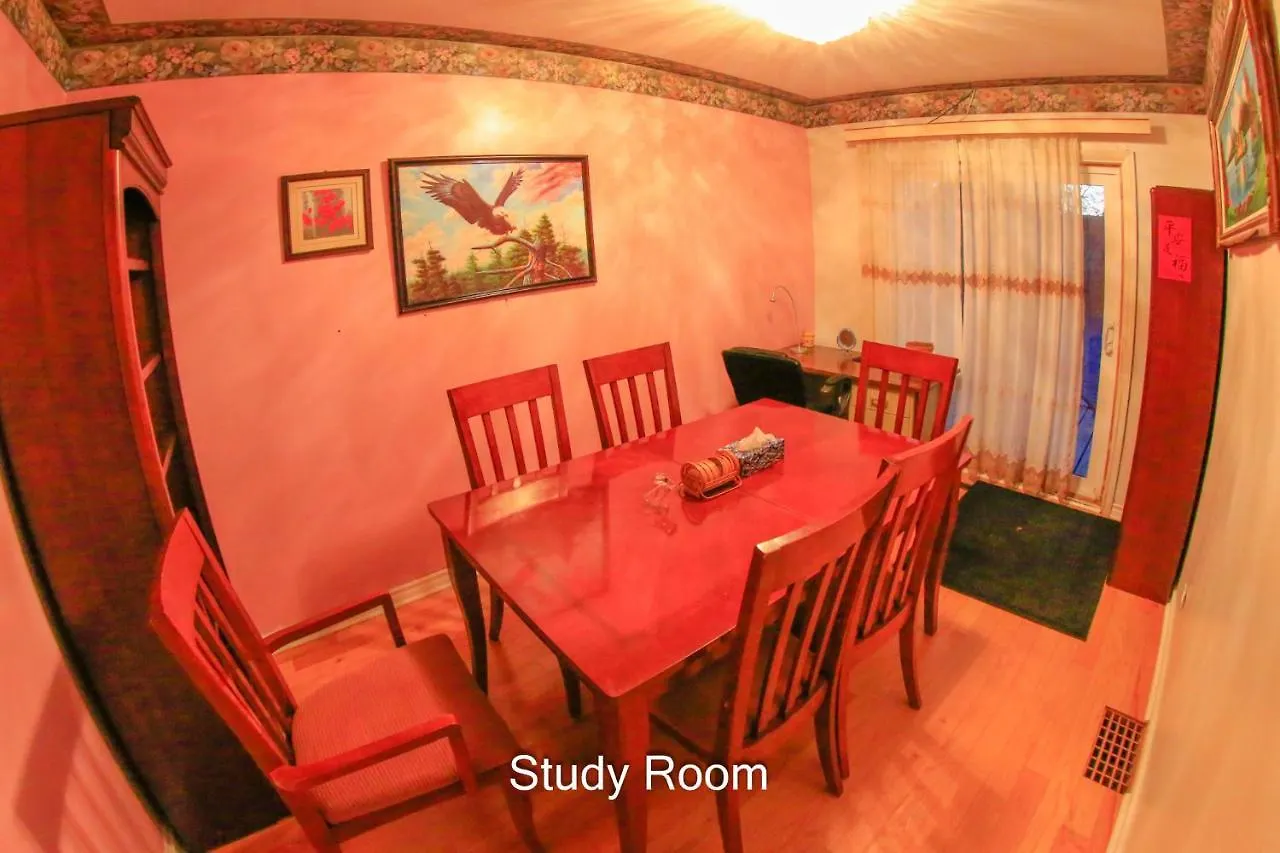 Guest house Comfort Home Toronto